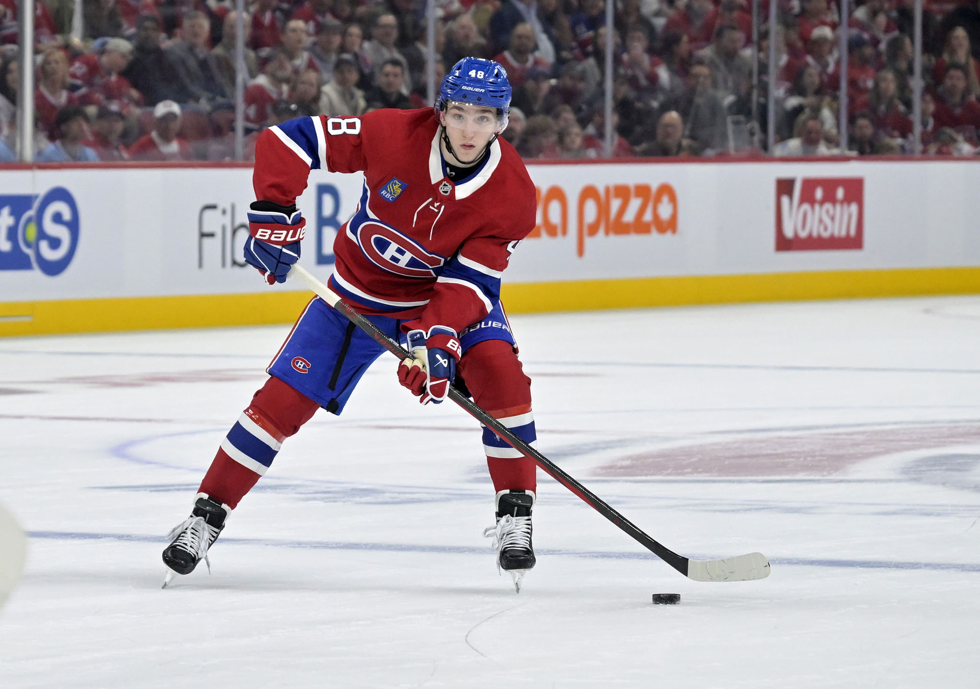WATCH: Lane Hutson's family surprises Canadiens D-man with 2025 Calder Trophy as Rookie of the Year
